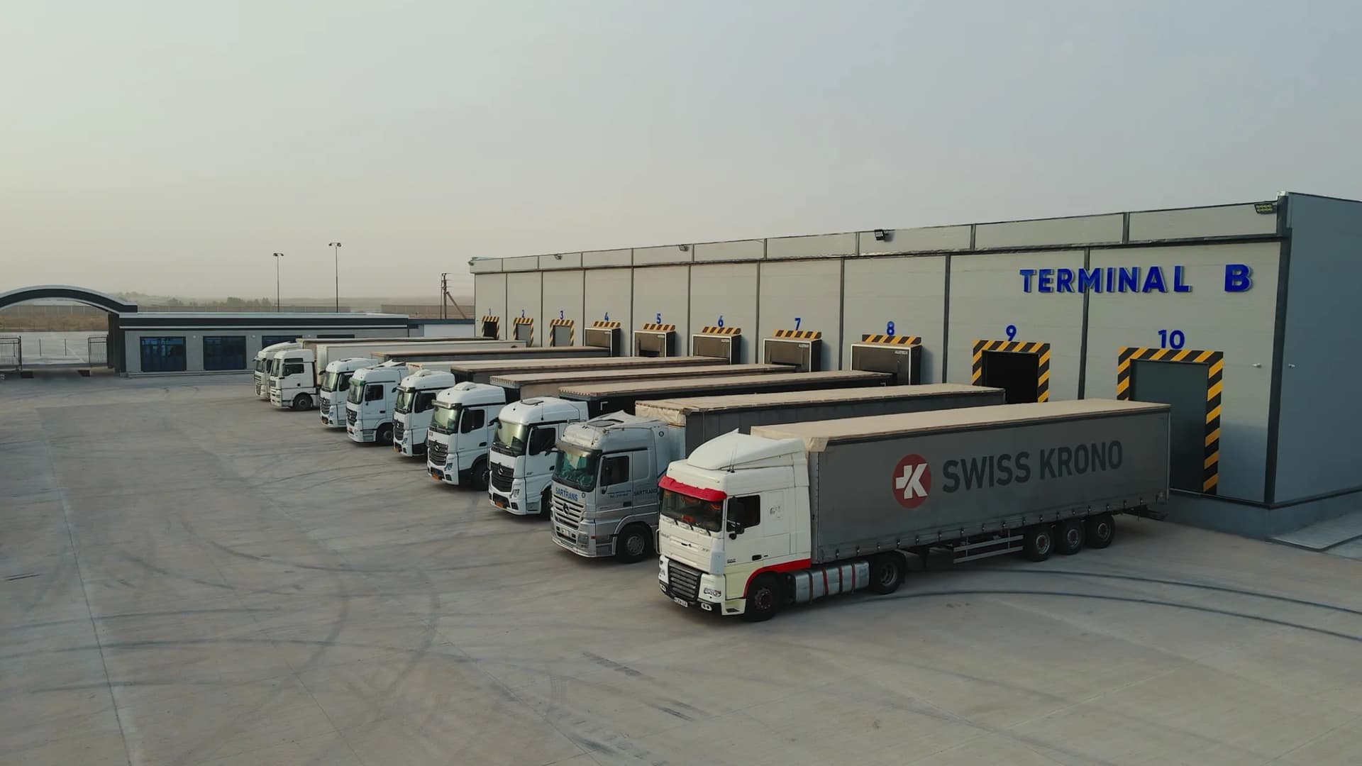 Ритейл и медиа - AKFA Holding